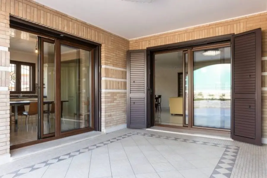 Come risparmiare grazie agli infissi