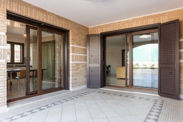 Come risparmiare grazie agli infissi