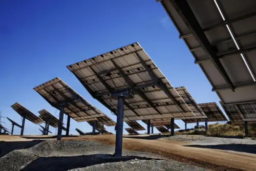 In mezzo ad una discarica, un impianto fotovoltaico da 1 MW