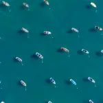 Gestione dei rifiuti a bordo: soluzioni salvaspazio per barche piccole
