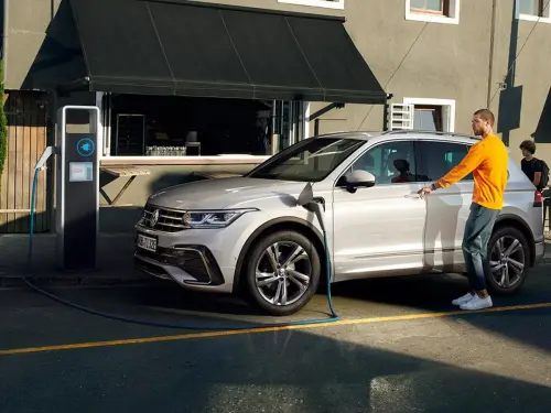 Motore ibrido Volkswagen, focus sul plug-in